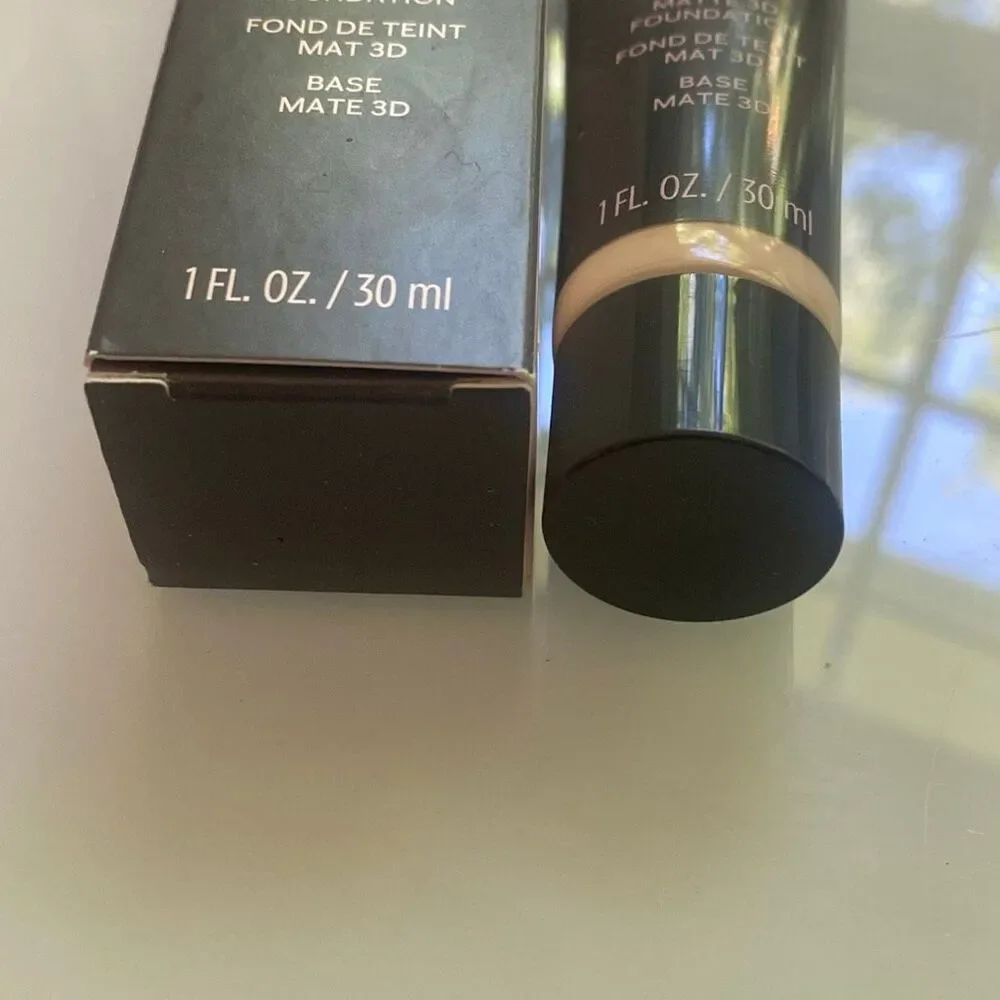 NIB MARY KAY TimeWise Matte 3D Foundation Ivory C 100 #099957 - Full size